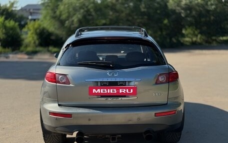 Infiniti FX I, 2002 год, 610 000 рублей, 25 фотография