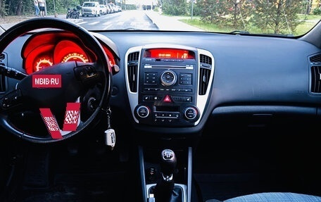 KIA cee'd I рестайлинг, 2010 год, 720 000 рублей, 15 фотография