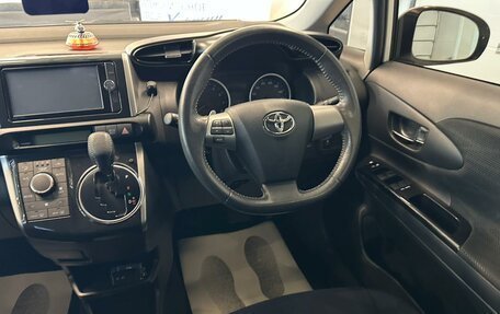 Toyota Wish II, 2013 год, 1 899 900 рублей, 15 фотография