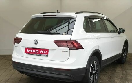 Volkswagen Tiguan II, 2020 год, 2 575 000 рублей, 4 фотография