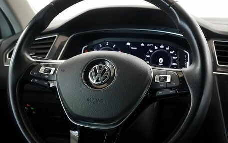 Volkswagen Tiguan II, 2020 год, 2 575 000 рублей, 9 фотография