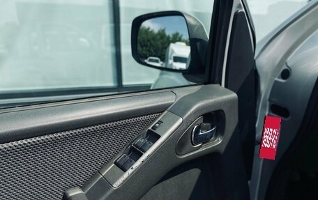 Nissan Navara (Frontier), 2008 год, 1 050 000 рублей, 15 фотография