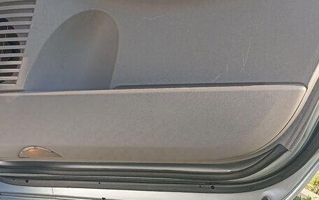 Mitsubishi Grandis, 2006 год, 800 000 рублей, 17 фотография