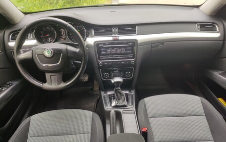Skoda Superb III рестайлинг, 2011 год, 650 000 рублей, 9 фотография