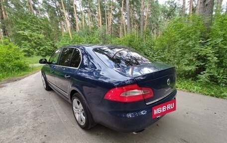 Skoda Superb III рестайлинг, 2011 год, 650 000 рублей, 6 фотография