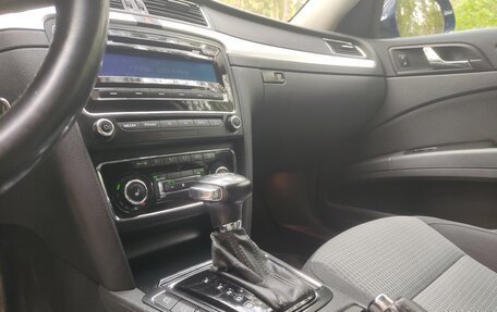 Skoda Superb III рестайлинг, 2011 год, 650 000 рублей, 17 фотография