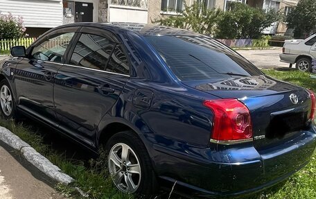 Toyota Avensis III рестайлинг, 2004 год, 720 000 рублей, 9 фотография