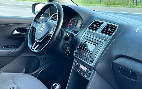 Volkswagen Polo VI (EU Market), 2017 год, 899 000 рублей, 18 фотография