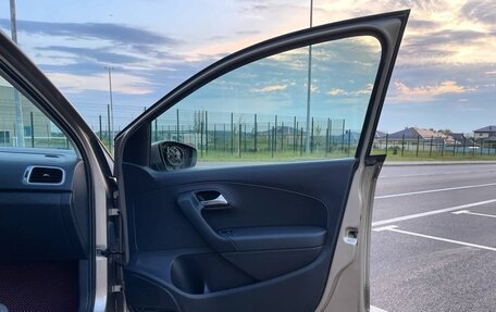 Volkswagen Polo VI (EU Market), 2017 год, 899 000 рублей, 34 фотография
