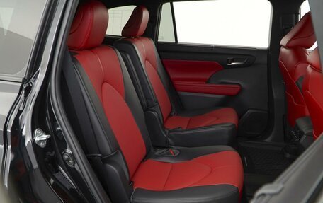 Toyota Highlander, 2023 год, 6 350 000 рублей, 7 фотография