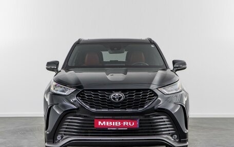 Toyota Highlander, 2023 год, 6 350 000 рублей, 3 фотография