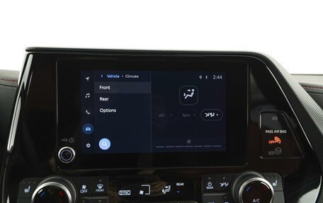 Toyota Highlander, 2023 год, 6 350 000 рублей, 29 фотография