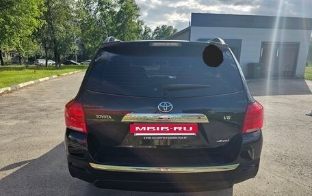 Toyota Highlander III, 2011 год, 2 000 000 рублей, 6 фотография