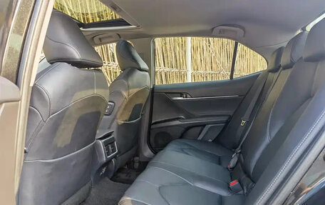 Toyota Camry, 2021 год, 2 150 000 рублей, 13 фотография