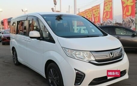 Honda Stepwgn IV, 2015 год, 1 368 000 рублей, 1 фотография