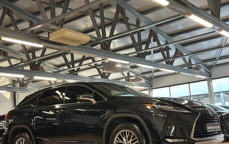 Lexus RX IV рестайлинг, 2019 год, 4 449 000 рублей, 2 фотография
