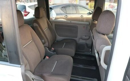 Honda Stepwgn IV, 2015 год, 1 368 000 рублей, 14 фотография