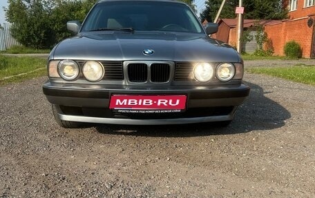 BMW 5 серия, 1990 год, 550 000 рублей, 1 фотография