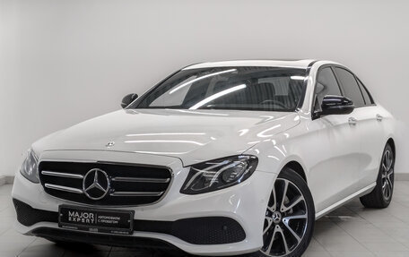 Mercedes-Benz E-Класс, 2020 год, 3 350 000 рублей, 1 фотография