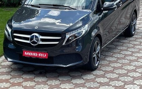 Mercedes-Benz V-Класс, 2020 год, 5 850 000 рублей, 1 фотография