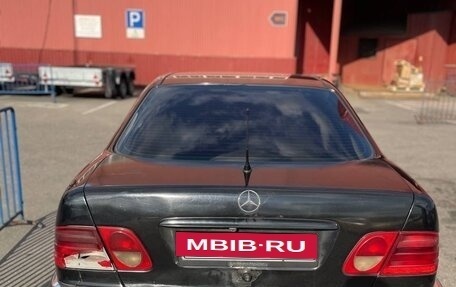 Mercedes-Benz E-Класс, 1995 год, 260 000 рублей, 5 фотография