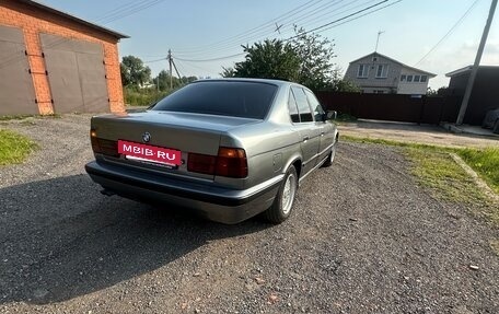 BMW 5 серия, 1990 год, 550 000 рублей, 4 фотография