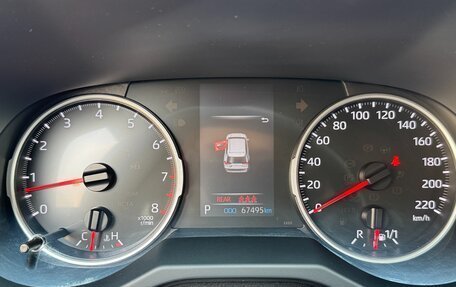 Toyota RAV4, 2021 год, 3 600 000 рублей, 6 фотография