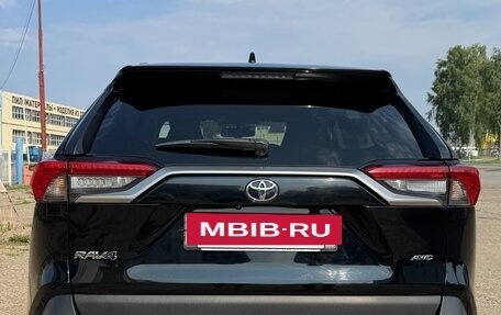 Toyota RAV4, 2021 год, 3 600 000 рублей, 2 фотография