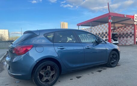 Opel Astra J, 2012 год, 650 000 рублей, 9 фотография