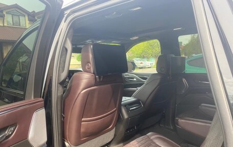 Cadillac Escalade V, 2021 год, 10 800 000 рублей, 12 фотография