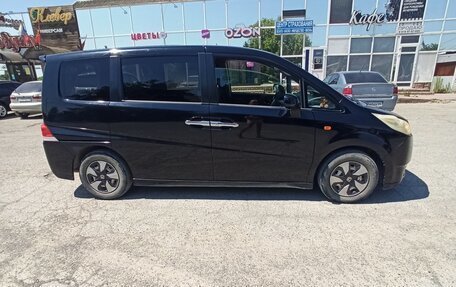 Honda Stepwgn III, 2007 год, 1 300 000 рублей, 3 фотография