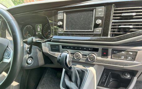 Volkswagen Caravelle T6 рестайлинг, 2020 год, 9 000 000 рублей, 11 фотография