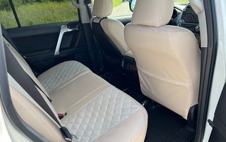 Toyota Land Cruiser Prado 150 рестайлинг 2, 2014 год, 3 100 000 рублей, 12 фотография