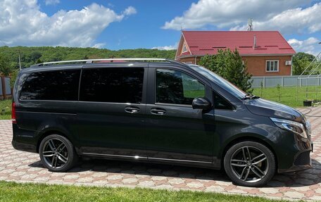 Mercedes-Benz V-Класс, 2020 год, 5 850 000 рублей, 3 фотография