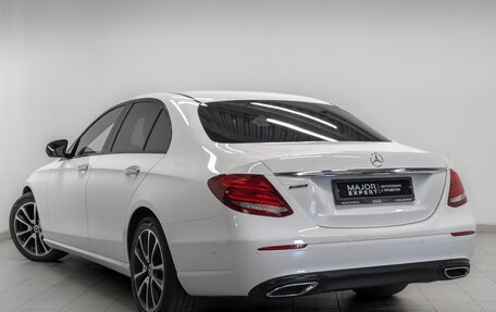 Mercedes-Benz E-Класс, 2020 год, 3 350 000 рублей, 7 фотография
