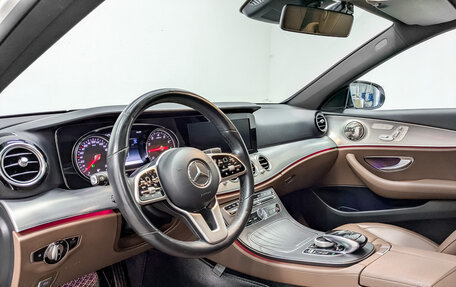 Mercedes-Benz E-Класс, 2020 год, 3 350 000 рублей, 16 фотография