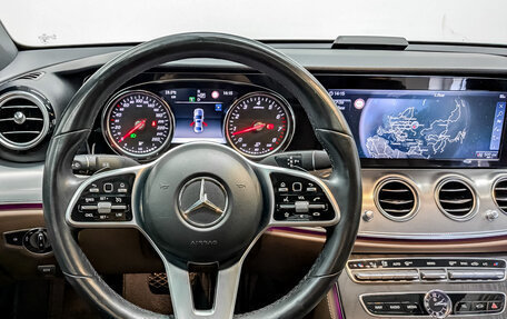 Mercedes-Benz E-Класс, 2020 год, 3 350 000 рублей, 22 фотография