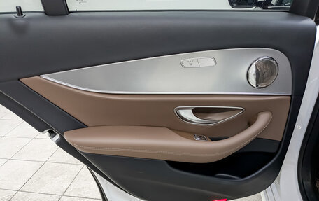Mercedes-Benz E-Класс, 2020 год, 3 350 000 рублей, 28 фотография