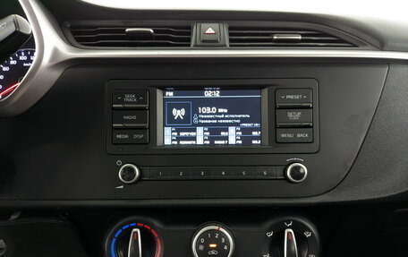 KIA Rio IV, 2021 год, 1 075 000 рублей, 13 фотография