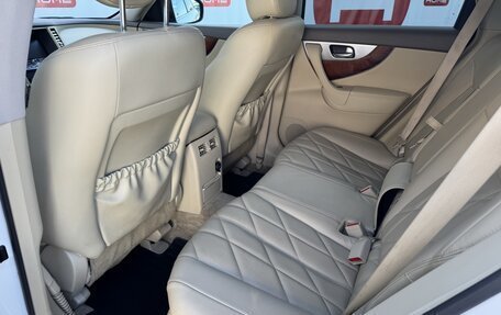 Infiniti QX70, 2014 год, 2 099 990 рублей, 9 фотография
