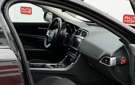 Jaguar XE I рестайлинг, 2016 год, 1 749 990 рублей, 10 фотография