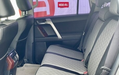 Toyota Land Cruiser Prado 150 рестайлинг 2, 2014 год, 3 100 000 рублей, 14 фотография