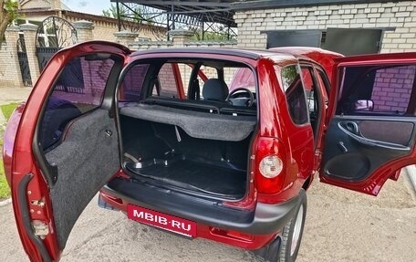 Chevrolet Niva I рестайлинг, 2006 год, 290 000 рублей, 7 фотография
