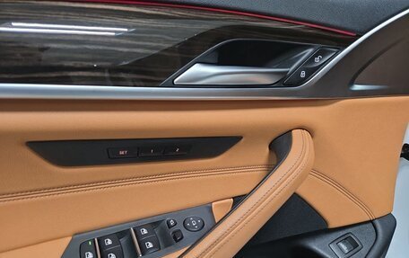 BMW 5 серия, 2022 год, 5 690 973 рублей, 13 фотография