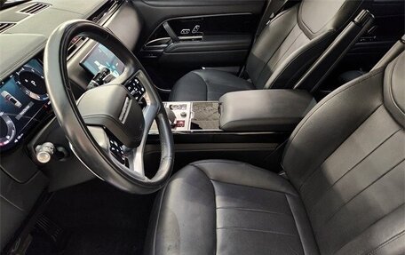 Land Rover Range Rover IV рестайлинг, 2022 год, 9 676 530 рублей, 13 фотография