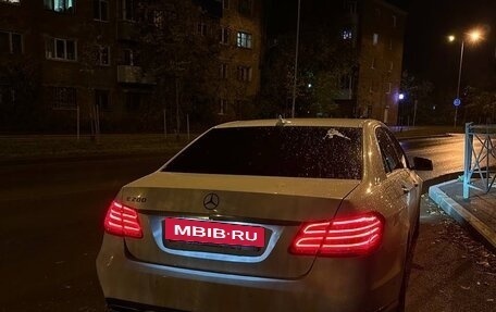 Mercedes-Benz E-Класс, 2013 год, 2 150 000 рублей, 7 фотография