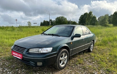 Toyota Camry, 1997 год, 590 000 рублей, 4 фотография