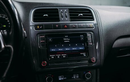 Volkswagen Polo VI (EU Market), 2018 год, 625 000 рублей, 12 фотография