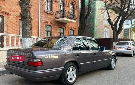Mercedes-Benz E-Класс, 1993 год, 2 000 000 рублей, 5 фотография