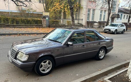 Mercedes-Benz E-Класс, 1993 год, 2 000 000 рублей, 16 фотография